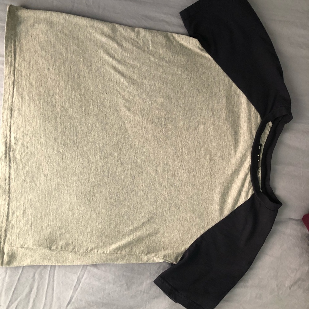 Baseball tee